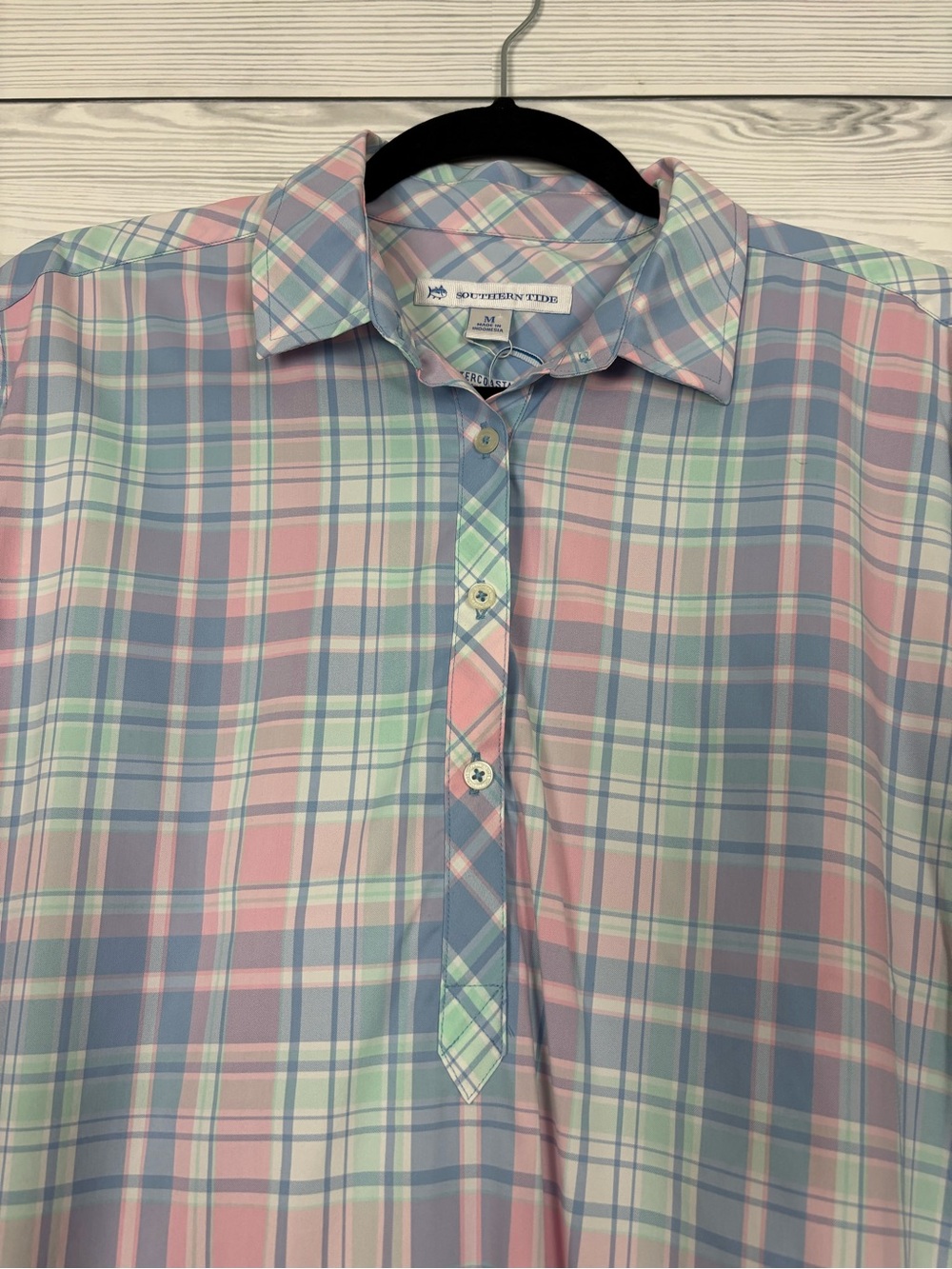 Southern Tide Intercoastal plaid popover blouse misty pink medium NWT - Picture 2 of 9